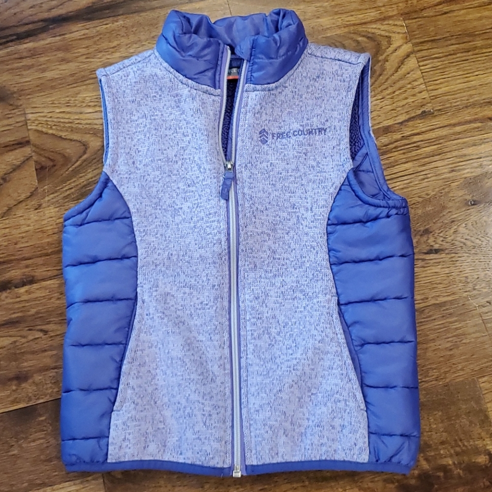 Girls Free Country purple puffer vest size 7/8